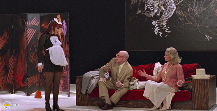 A still #16 from Fifi Martingale (2001)