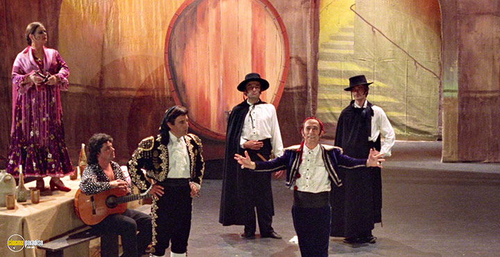 A still #17 from Fifi Martingale (2001)