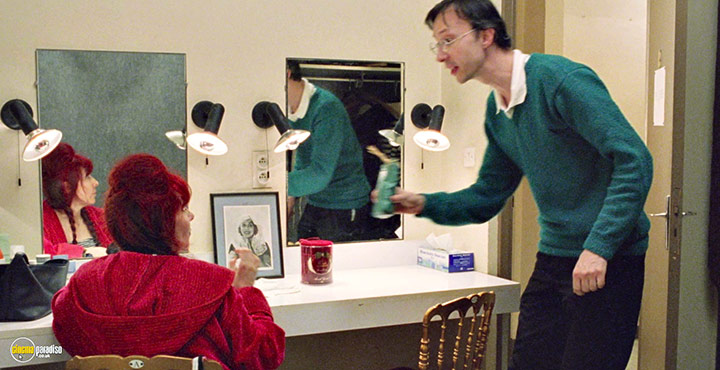 A still #19 from Fifi Martingale (2001)