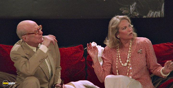 A still #27 from Fifi Martingale (2001)