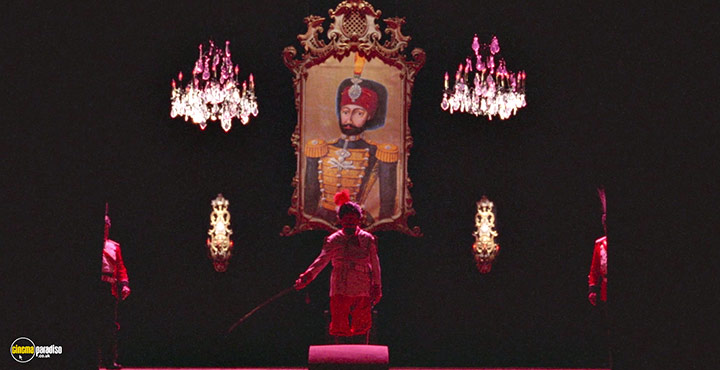 A still #28 from Fifi Martingale (2001)