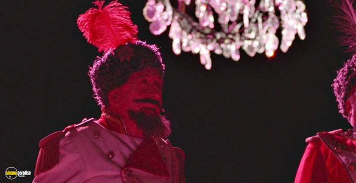 A still #29 from Fifi Martingale (2001)