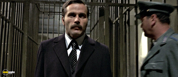 A still #2 from Confessions of a Police Captain (1971)
