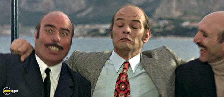 A still #7 from Confessions of a Police Captain (1971)