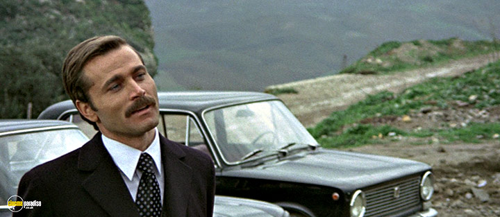 A still #19 from Confessions of a Police Captain (1971)