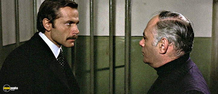 A still #35 from Confessions of a Police Captain (1971)