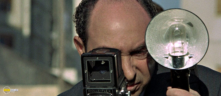 A still #37 from Confessions of a Police Captain (1971)