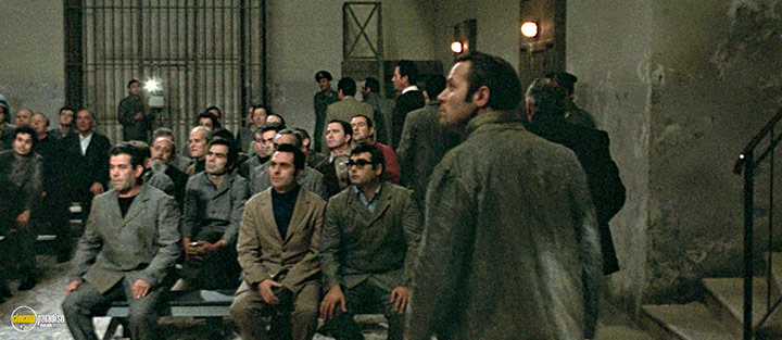 A still #38 from Confessions of a Police Captain (1971)