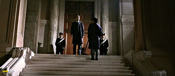 A still #40 from Confessions of a Police Captain (1971)