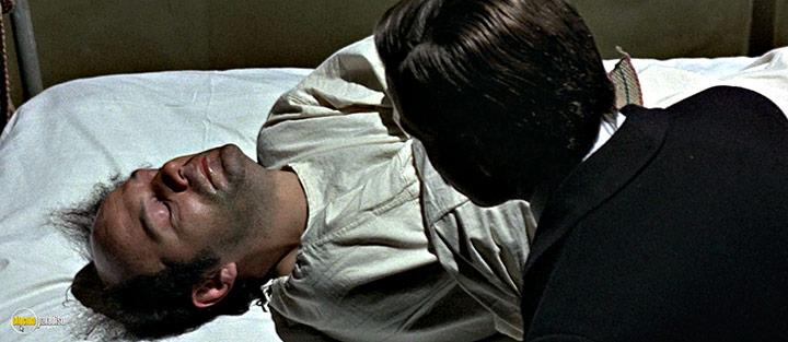A still #56 from Confessions of a Police Captain (1971)