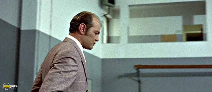 A still #59 from Confessions of a Police Captain (1971)