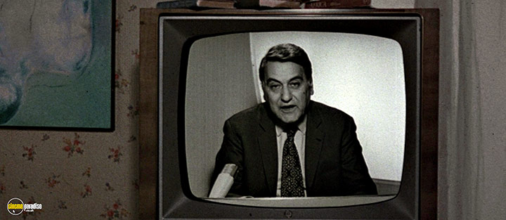 A still #66 from Confessions of a Police Captain (1971)