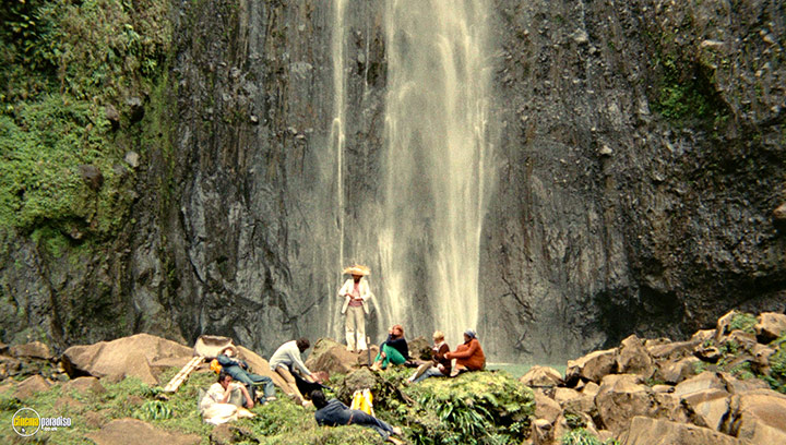 A still #7 from The Castaways of Turtle Island (1976)
