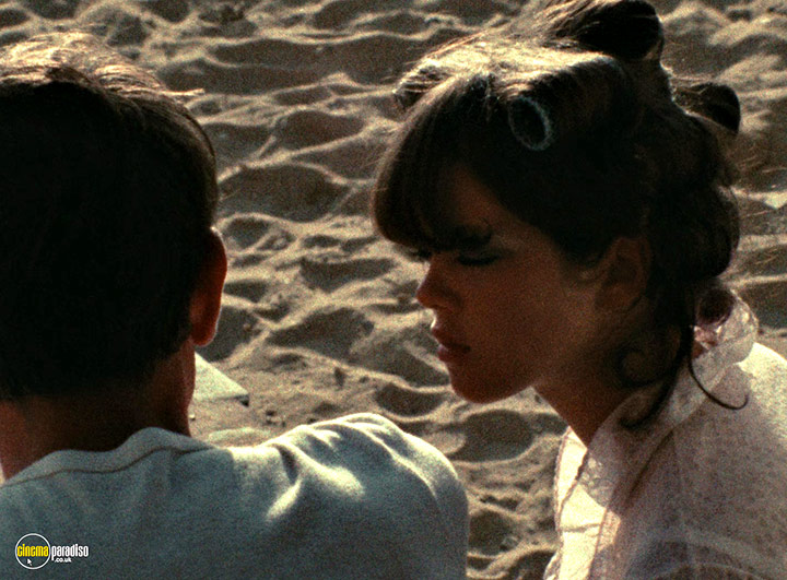 A still #6 from Near Orouët (1971)