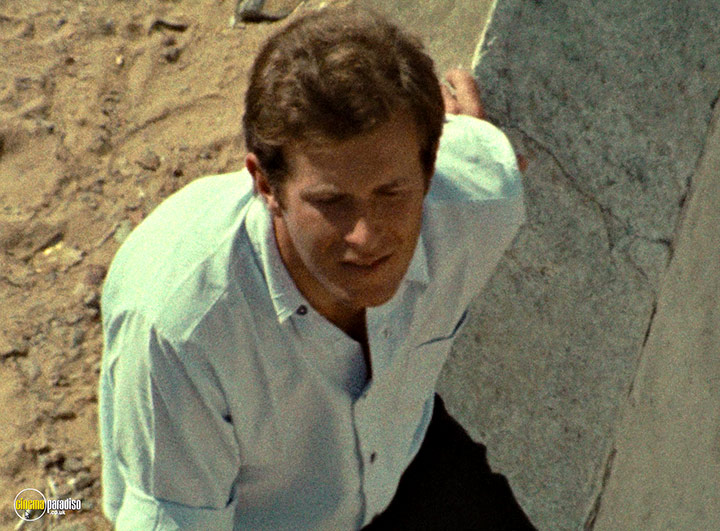 A still #7 from Near Orouët (1971)