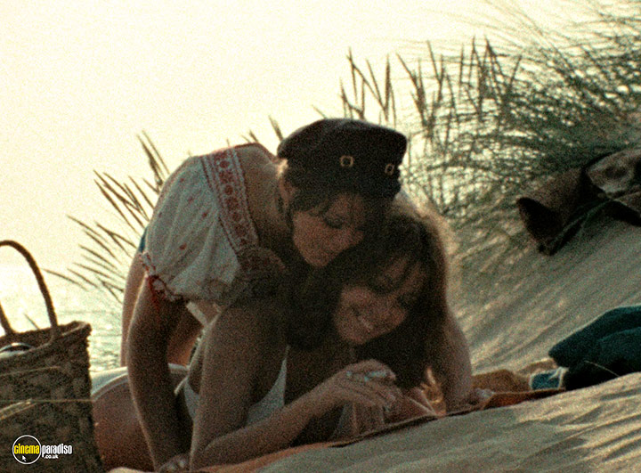 A still #22 from Near Orouët (1971)