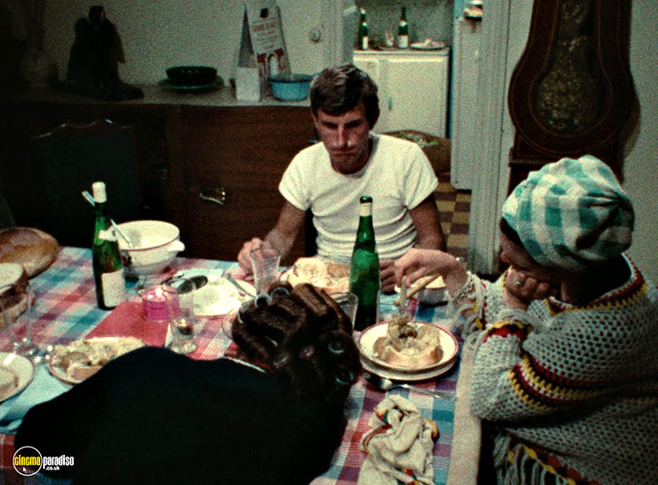 A still #28 from Near Orouët (1971)