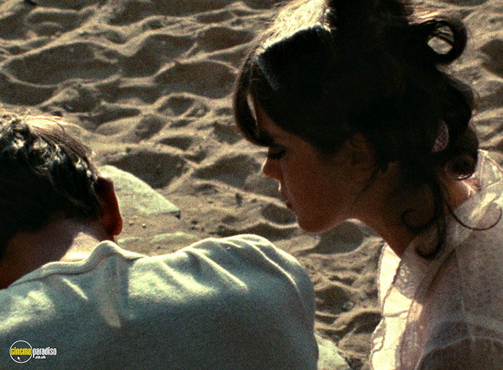 A still #29 from Near Orouët (1971)