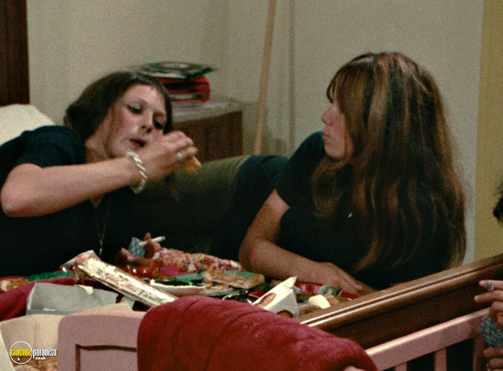 A still #41 from Near Orouët (1971)