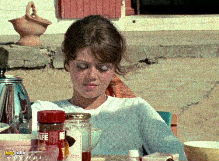 A still #45 from Near Orouët (1971)