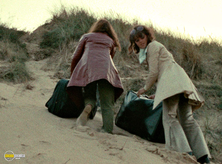 A still #53 from Near Orouët (1971)
