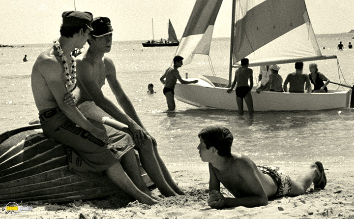 A still #10 from Adieu Philippine (1962)