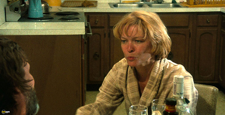 A still #13 from Alice Doesn't Live Here Anymore (1974)