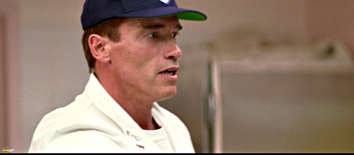 A still #12 from Eraser (1996)