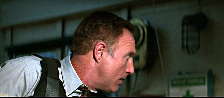 A still #18 from Eraser (1996)