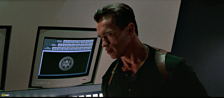 A still #25 from Eraser (1996)