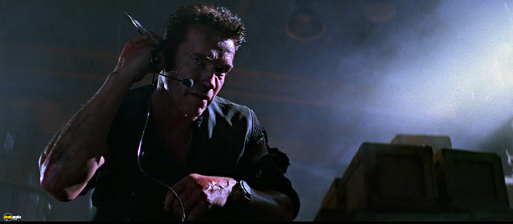 A still #42 from Eraser (1996)