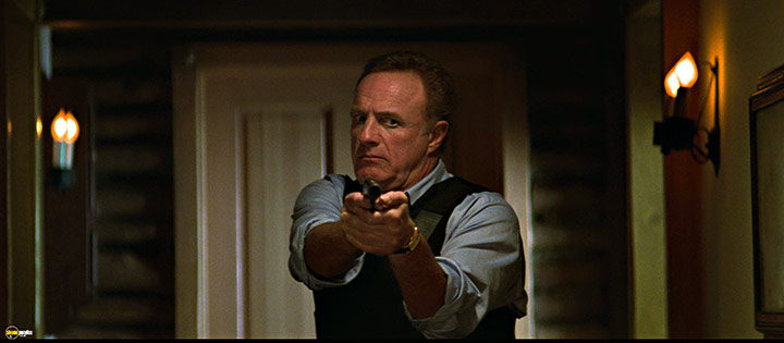 A still #44 from Eraser (1996)