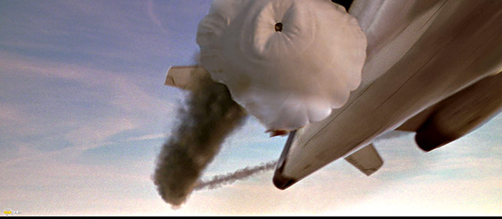 A still #50 from Eraser (1996)
