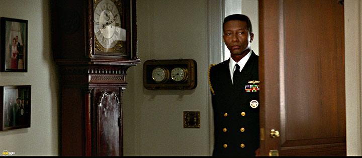 A still #52 from Eraser (1996)