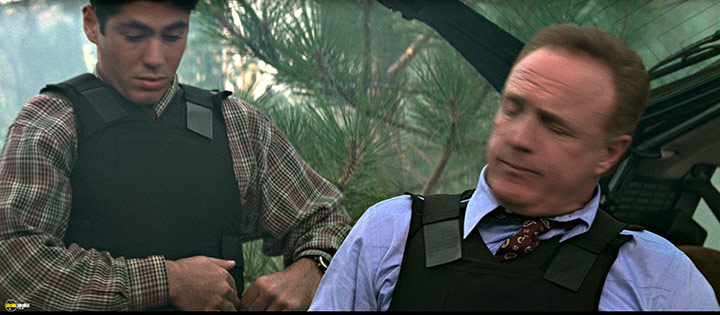 A still #55 from Eraser (1996)