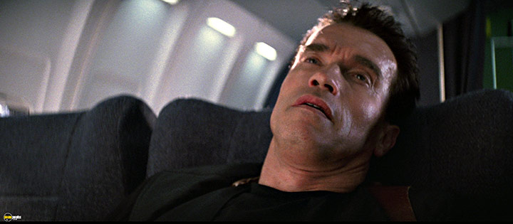A still #63 from Eraser (1996)