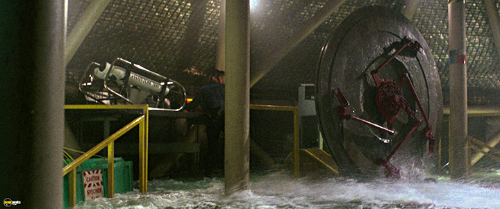 A still #48 from DeepStar Six (1989)