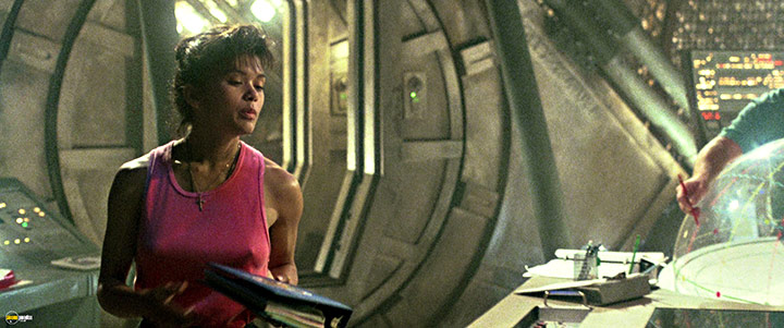 A still #27 from DeepStar Six (1989)