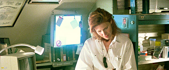 A still #24 from DeepStar Six (1989)
