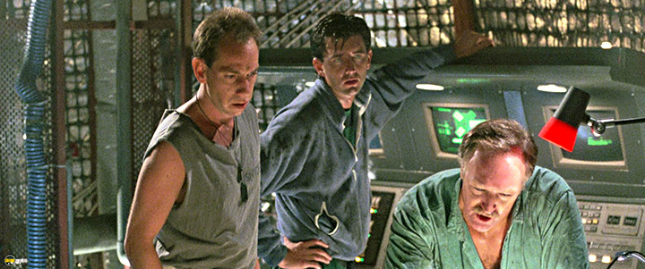 A still #34 from DeepStar Six (1989)