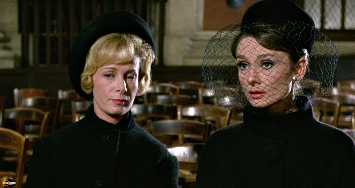 A still #7 from Charade (1963)