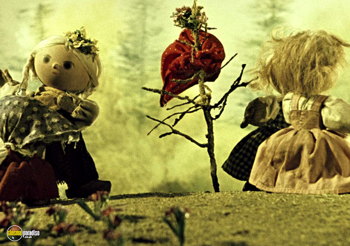 A still #27 from Jirí Trnka: Puppet Master (1965)