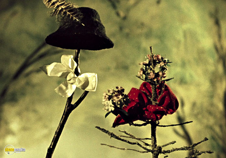 A still #31 from Jirí Trnka: Puppet Master (1965)