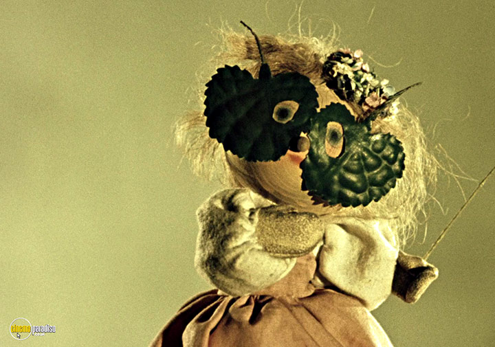 A still #32 from Jirí Trnka: Puppet Master (1965)