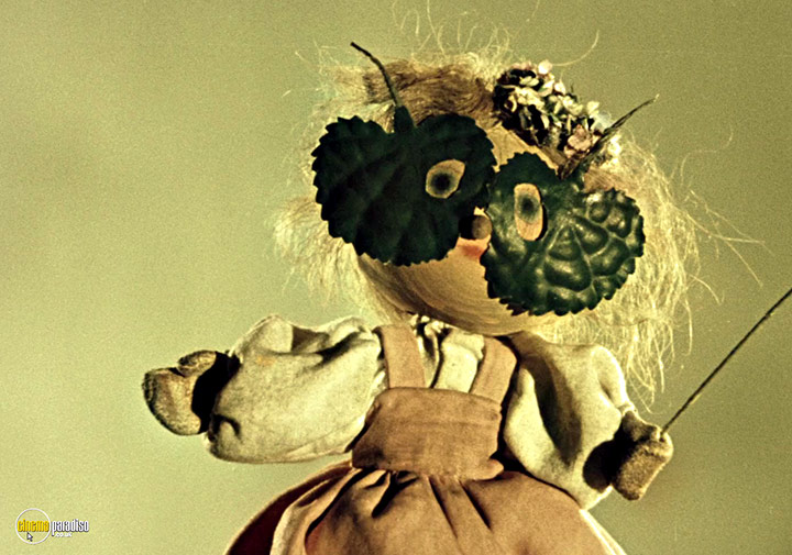 A still #33 from Jirí Trnka: Puppet Master (1965)