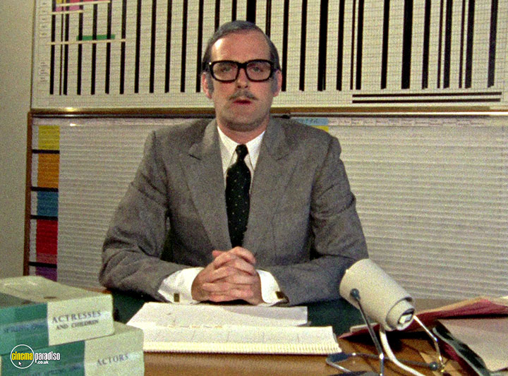 A still #24 from Monty Python's Fliegender Zirkus (1972)