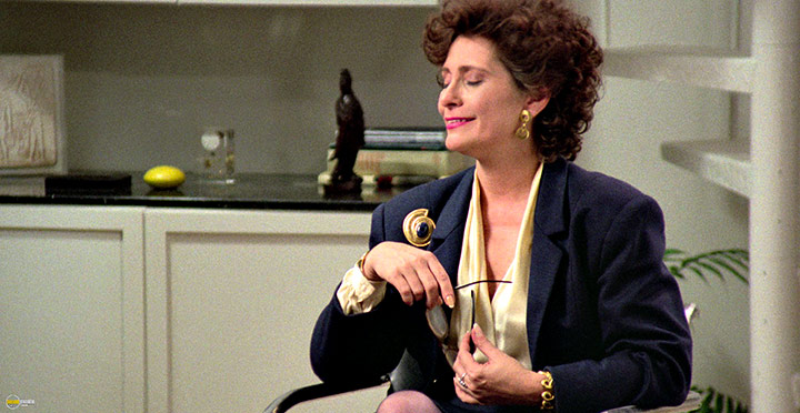 A still #27 from Vampire's Kiss (1988)