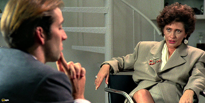 A still #36 from Vampire's Kiss (1988)