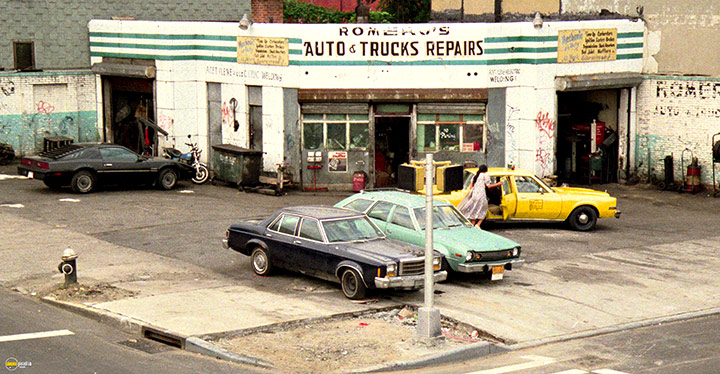 A still #77 from Vampire's Kiss (1988)