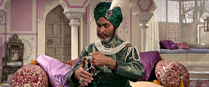 A still #52 from The Pink Panther (1963)